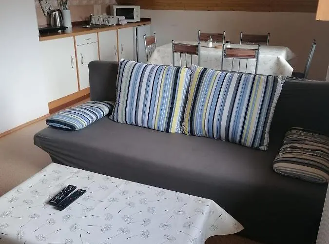 Fialka Apartman *